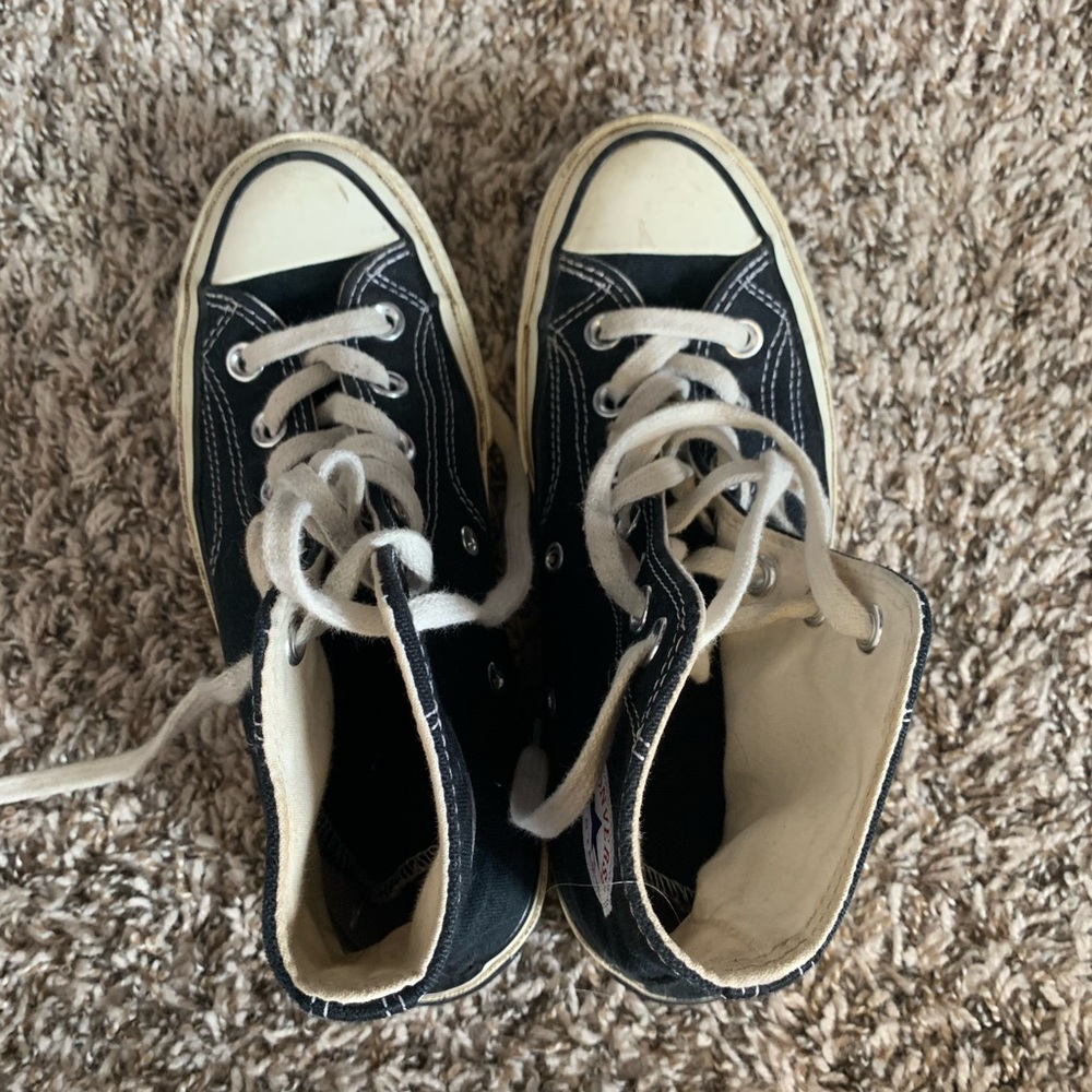Black high top converse